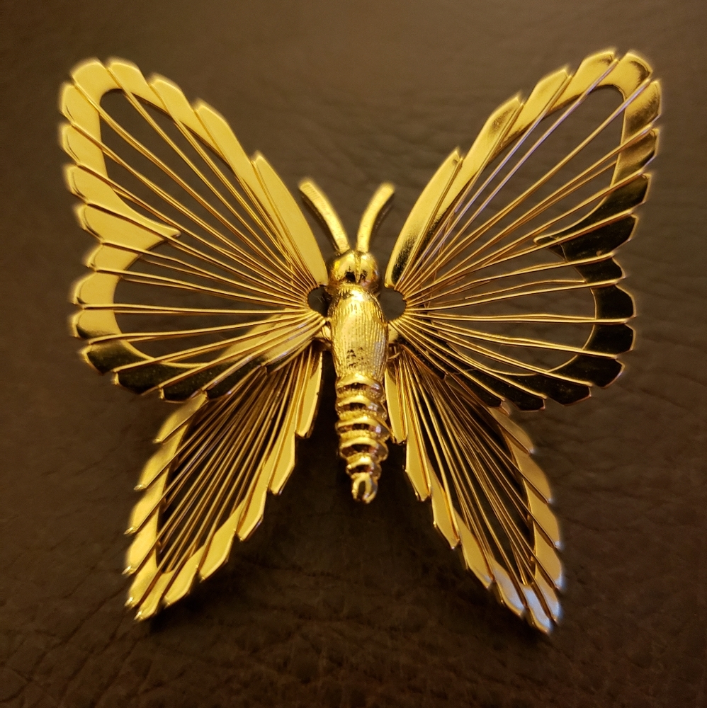 ⭐ VINTAGE | '60s Monet Butterfly Brooch - Spinerette Collection - Picture 15 of 16